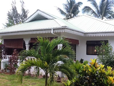 Coco Bay villa hotel : 8 bedrooms to rent